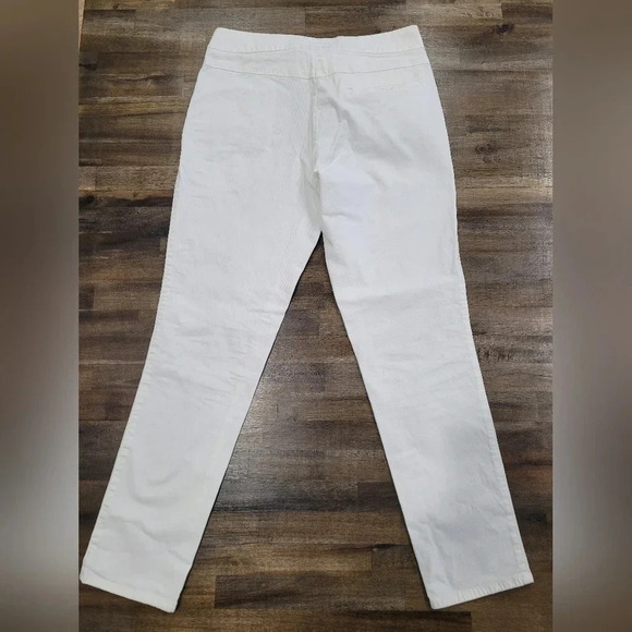 See by Chloe Cropped Belted Cord Trouser - Picture 14 of 16